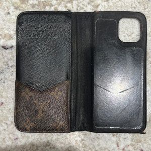 iPhone 11 Louis Vuitton authentic folio case